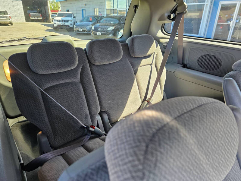 2005 Dodge Grand Caravan SXT