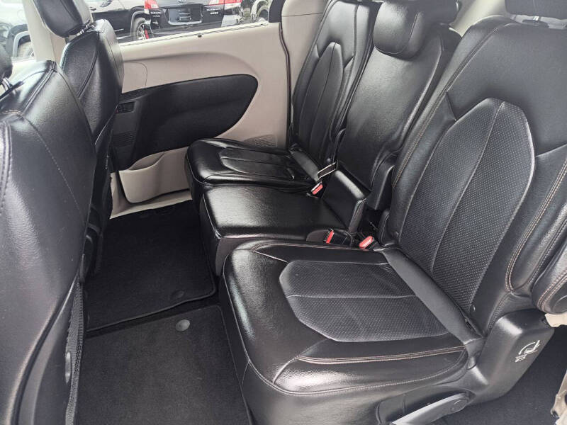 2018 Chrysler Pacifica Touring L