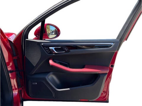 2023 Porsche Macan S