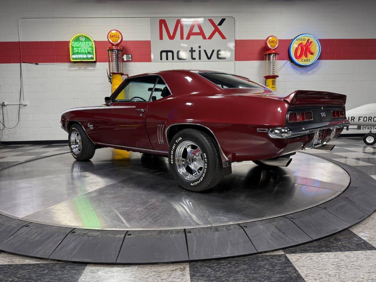 1969 Chevrolet Camaro 10