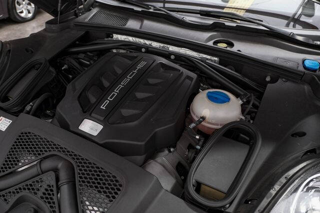 2016 Porsche Macan S