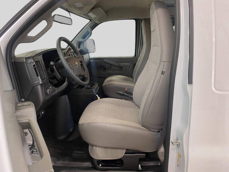 2026 Chevrolet Express 2500