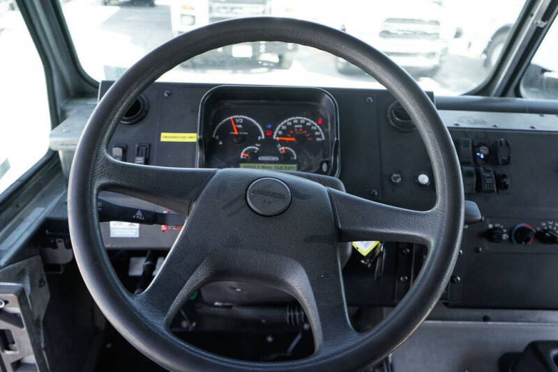 2020 Freightliner MT45 Chassis