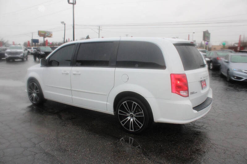 2016 Dodge Grand Caravan SE