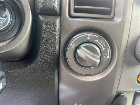 2005 Nissan Titan SE