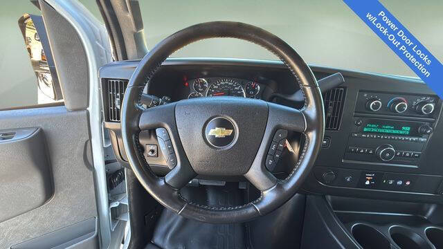 2023 Chevrolet Express 3500