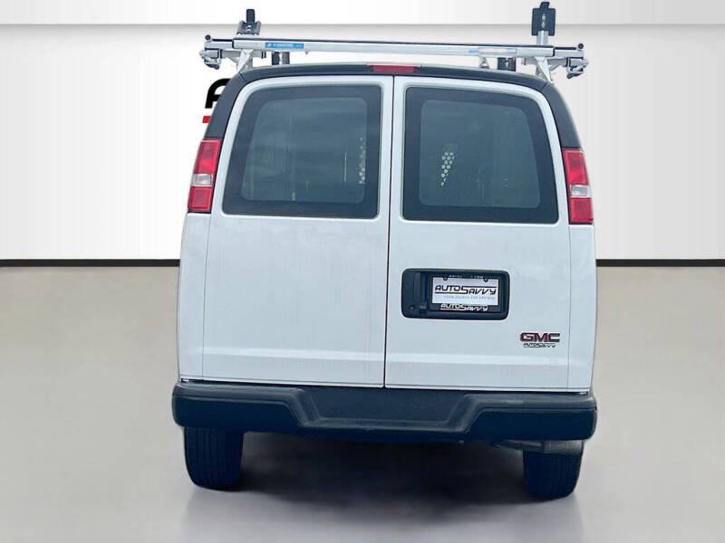 2025 GMC Savana 3500
