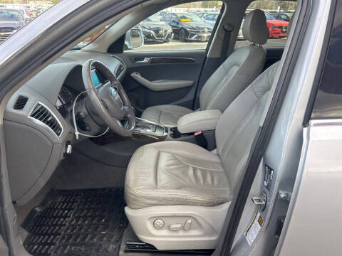 2011 Audi Q5 3.2 quattro Premium Plus
