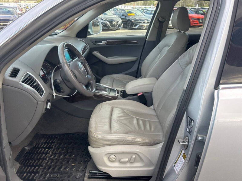 2011 Audi Q5 3.2 quattro Premium Plus
