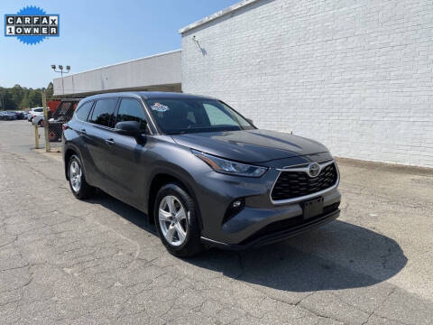 2020 Toyota Highlander LE