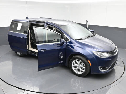 2018 Chrysler Pacifica Touring Plus