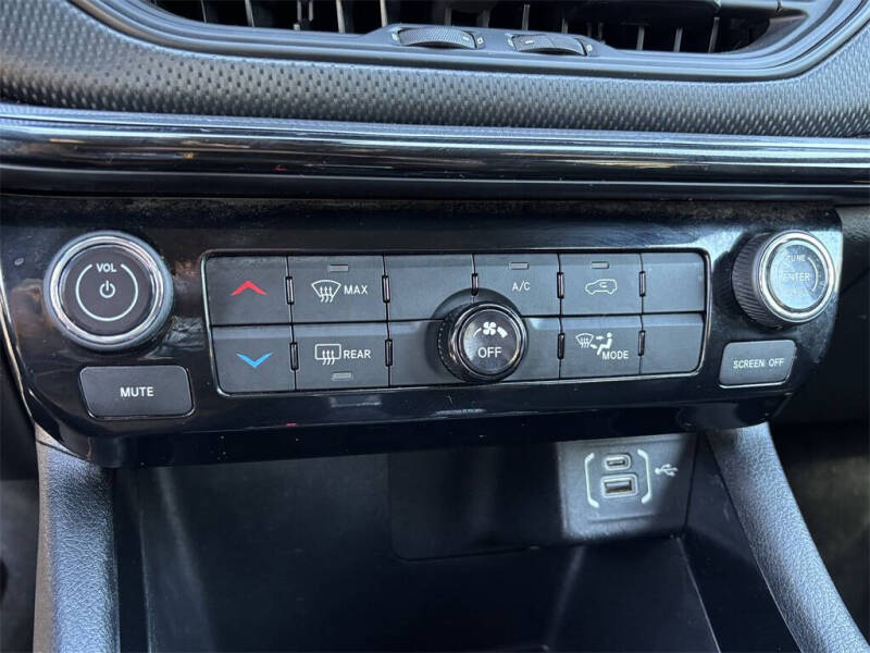 2023 Jeep Compass Altitude