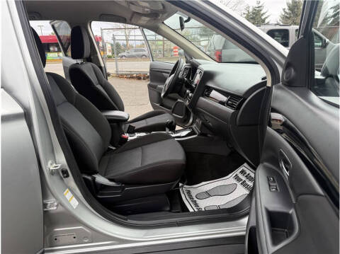 2020 Mitsubishi Outlander