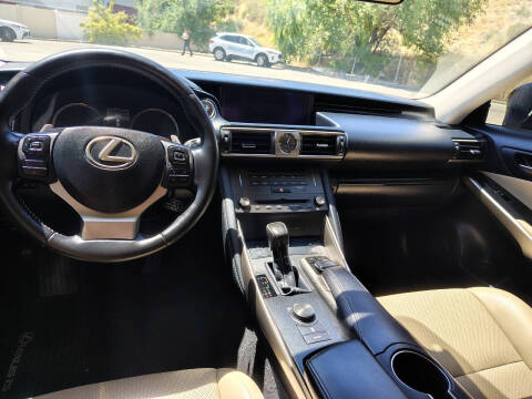 2019 Lexus IS 300
