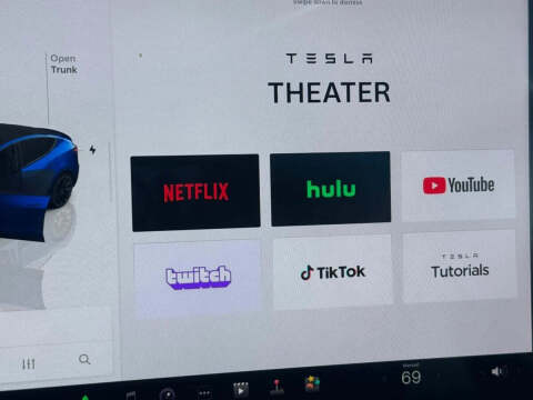 2024 Tesla Model Y Long Range