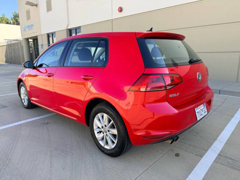 2016 Volkswagen Golf TSI SE