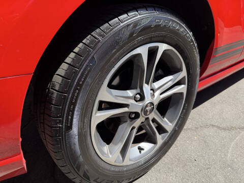 2014 Ford Mustang V6 Premium