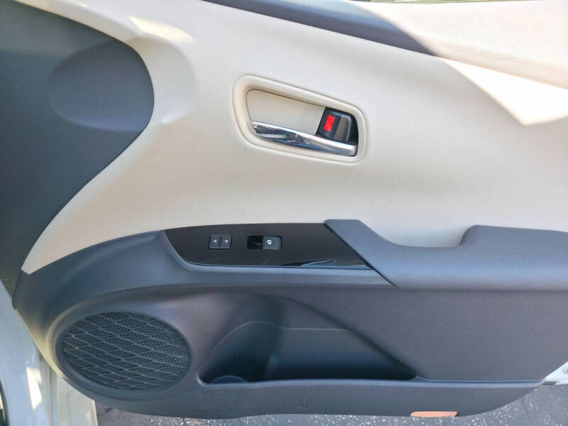 2016 Toyota Prius Two Eco