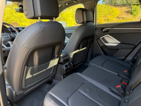 2025 Audi Q3 quattro S line Premium 45 TFSI