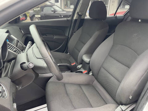 2015 Chevrolet Cruze 1LT Auto