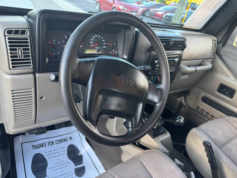 2004 Jeep Wrangler SE