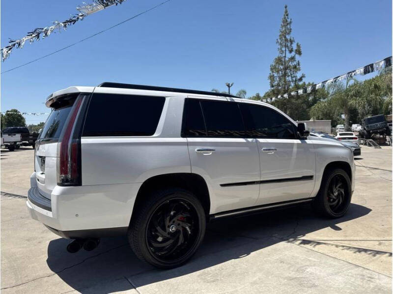 2017 Cadillac Escalade Platinum