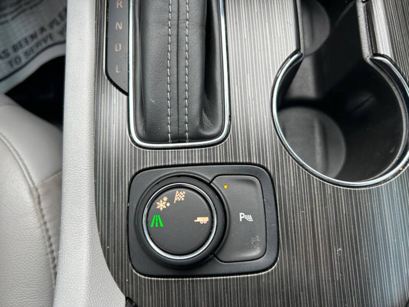 2017 GMC Acadia SLT-1