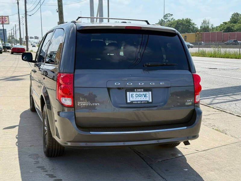 2017 Dodge Grand Caravan SXT