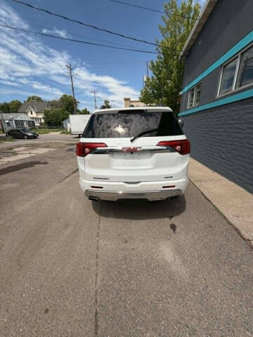 2017 GMC Acadia Denali