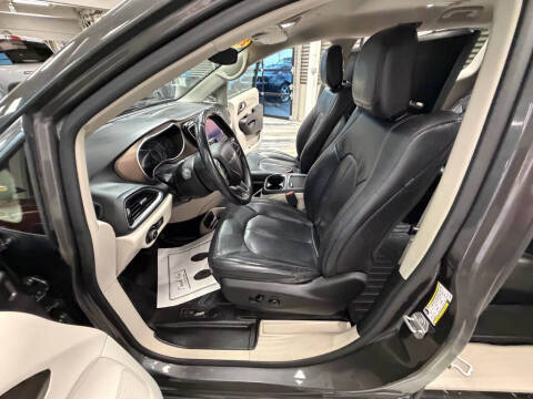 2018 Chrysler Pacifica Touring L Plus