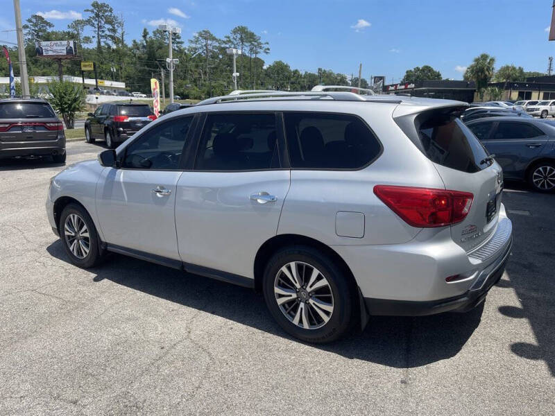 2017 Nissan Pathfinder S
