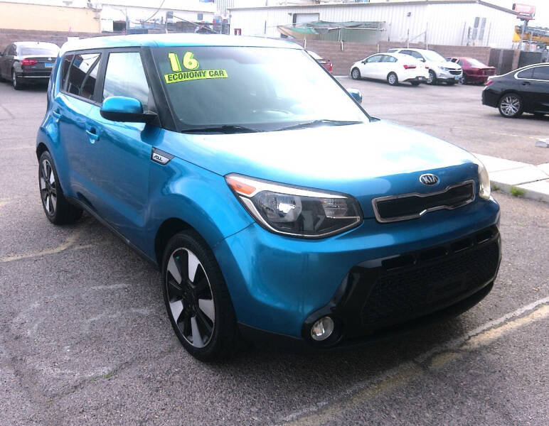 2016 Kia Soul +