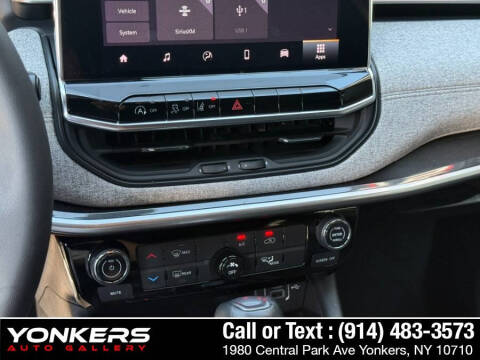 2023 Jeep Compass Latitude Lux