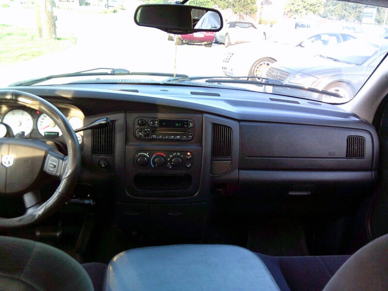 2004 Dodge Ram 3500 SLT