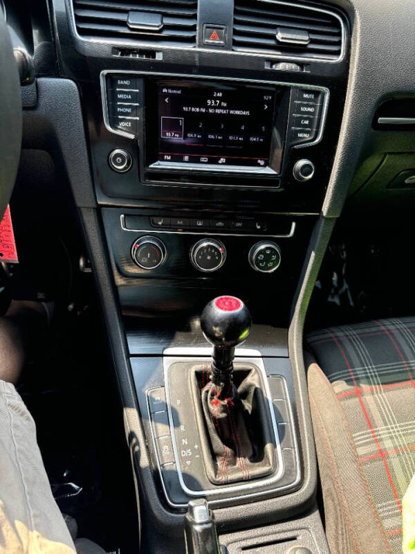 2015 Volkswagen Golf GTI S