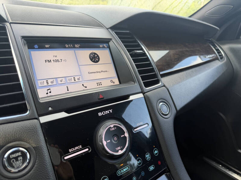 2019 Ford Taurus Limited