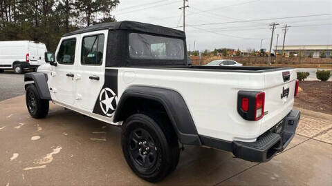 2024 Jeep Gladiator Sport