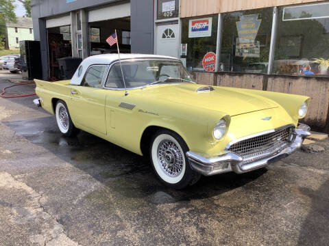 1957 Ford Thunderbird