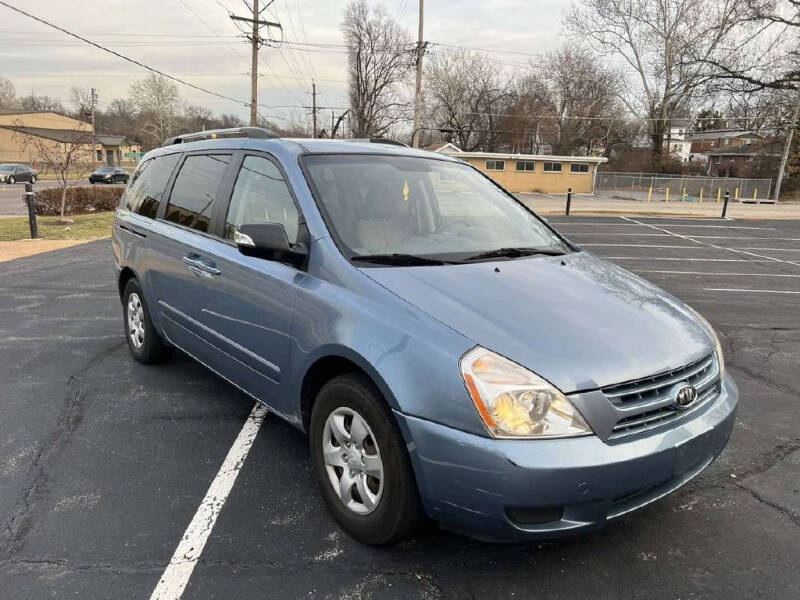 2009 Kia Sedona for sale at Premium Motors in Saint Louis MO