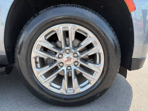 2021 GMC Yukon SLT