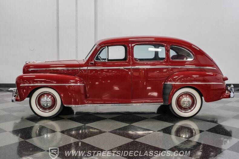 1948 Ford Deluxe
