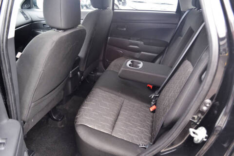 2024 Mitsubishi Outlander Sport ES