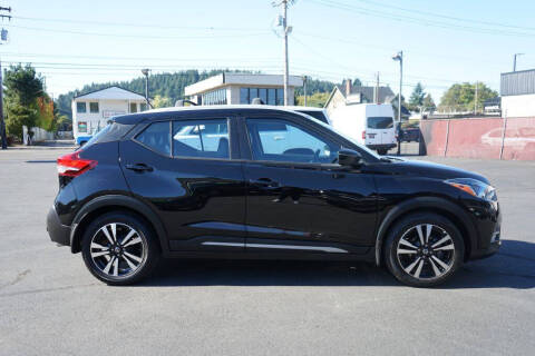 2020 Nissan Kicks SR