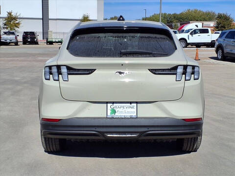 2025 Ford Mustang Mach-E Select