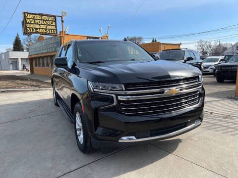 2021 Chevrolet Suburban LT Photo