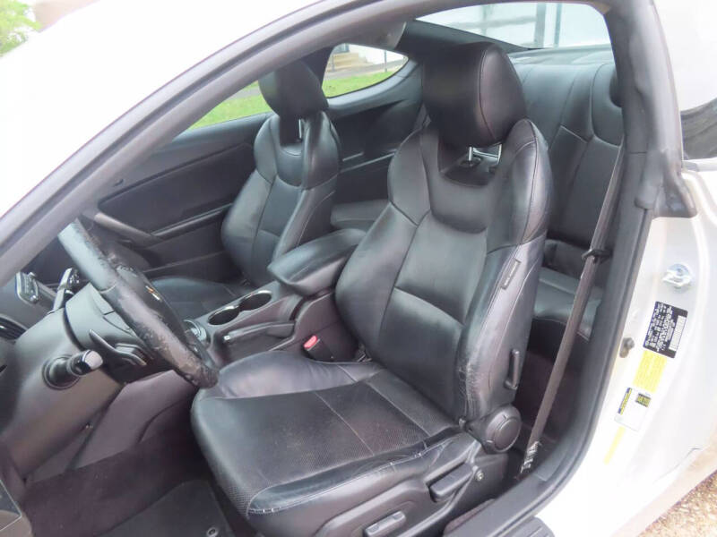 2012 Hyundai Genesis Coupe 3.8 Track