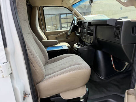 2019 Chevrolet Express 2500