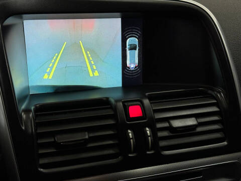 2017 Volvo XC60 T5 Dynamic