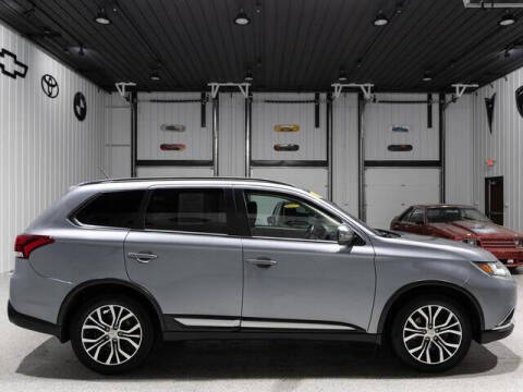 2016 Mitsubishi Outlander