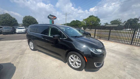 2018 Chrysler Pacifica Touring Plus